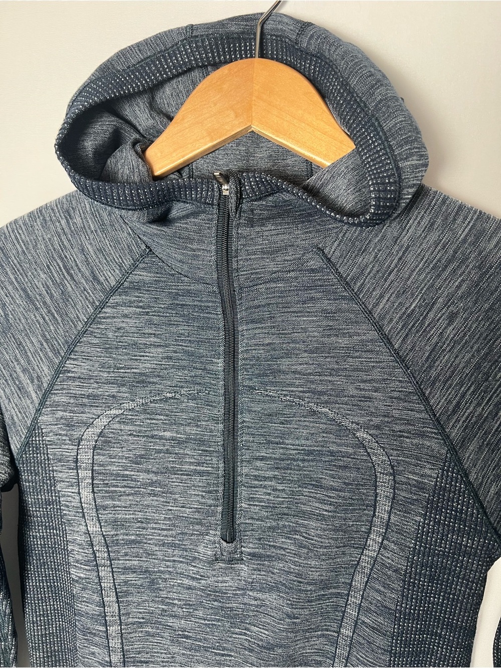 Lululemon Swiftly Wool Blend Half Zip Hoodie Blue White Long Sleeve Size S/M - Picture 3 of 6